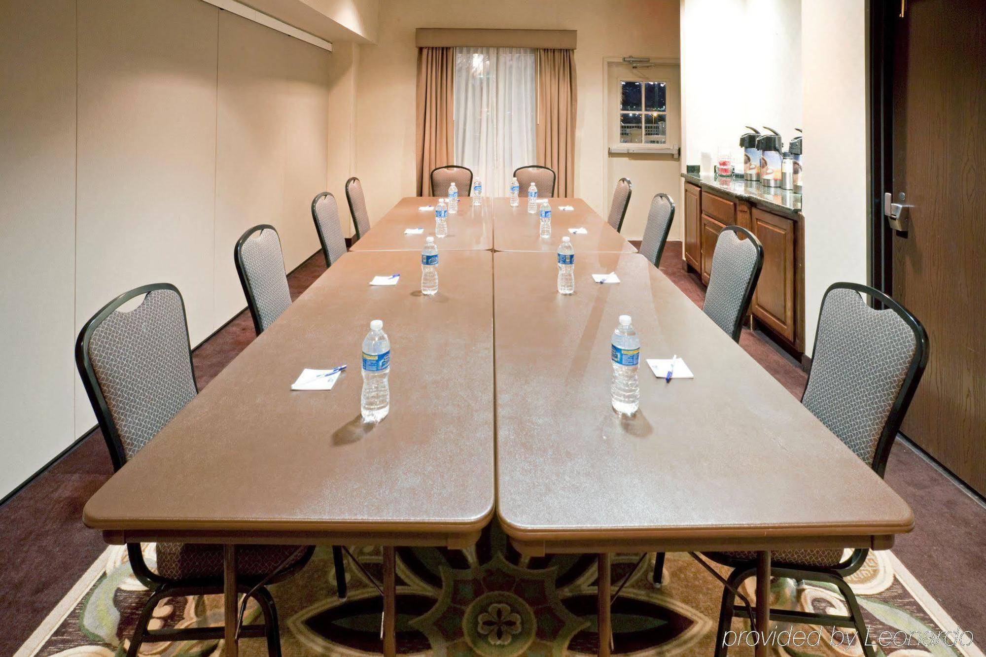 Holiday Inn Express Hotel & Suites Eagle Pass By Ihg Negocio foto